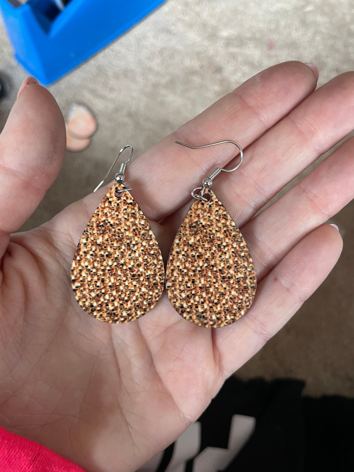 Gold teardrop earrings